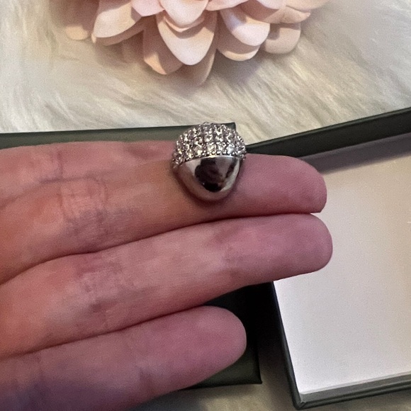 Jewels By Sunaina Narnia Stud Earrings Silver - Picture 5 of 7